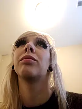 AmethystFoxx online show from 12/13/25, 10:15