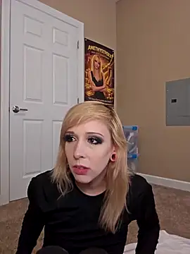 AmethystFoxx online show from 04/11/26, 06:23