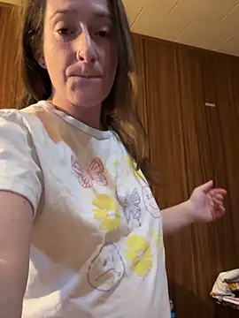 Mini And The Bear online show from 03/07/26, 07:22