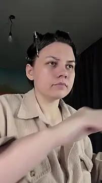 Snapshot of NinaVI chatting on 03/16/25, 06:12 NinaVI online show from 03/16/25, 06:12