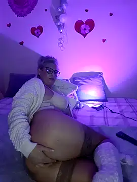 BellaBellaHot online show from 11/01/25, 09:28