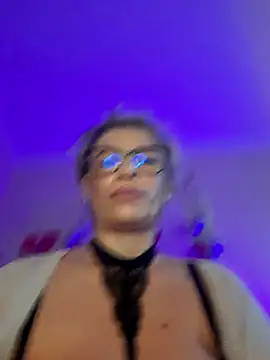 BellaBellaHot online show from 12/01/25, 09:25