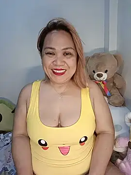 Snapshot of Sweet_asian_kylie chatting on 06/26/26, 06:01 Sweet asian kylie online show from 06/26/26, 06:01