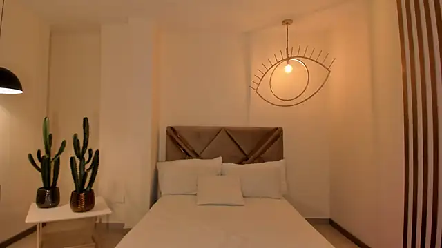 NaomiSainz online show from 03/16/25, 03:28