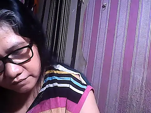 sweetsosie18 online show from 11/29/25, 07:00