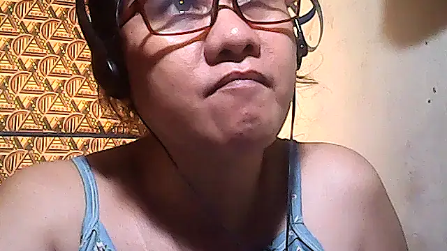 sweetsosie18 online show from 02/09/26, 11:58