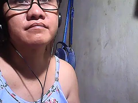 sweetsosie18 online show from 02/18/26, 07:10