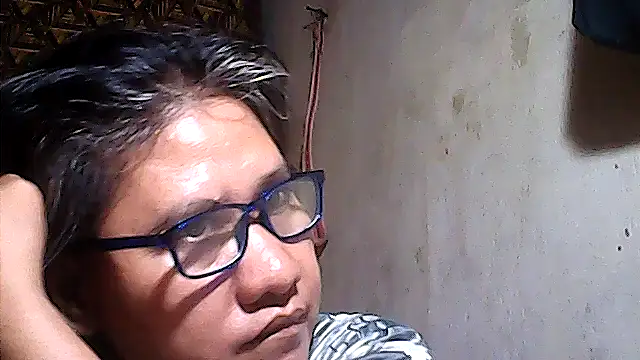 Snapshot of sweetsosie18 chatting on 07/06/26, 10:34 sweetsosie18 online show from 07/06/26, 10:34