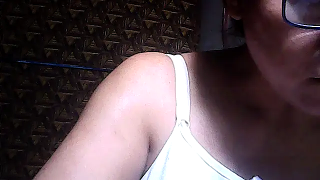 Snapshot of sweetsosie18 chatting on 07/12/26, 10:17 sweetsosie18 online show from 07/12/26, 10:17