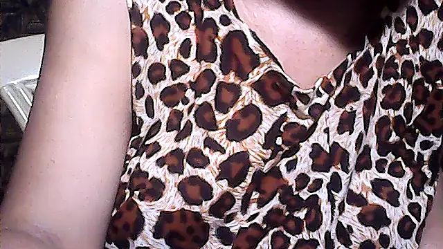 Snapshot of sweetsosie18 chatting on 07/15/26, 02:33 sweetsosie18 online show from 07/15/26, 02:33