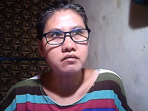 Snapshot of sweetsosie18 chatting on 07/20/26, 12:40 sweetsosie18 online show from 07/20/26, 12:40