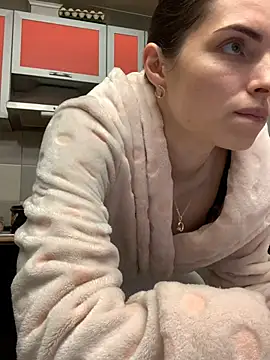 Snapshot of SeducingYoghourt chatting on 01/03/25, 04:48 SeducingYoghourt online show from 01/03/25, 04:48