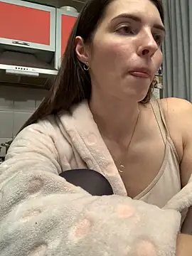 Snapshot of SeducingYoghourt chatting on 01/18/25, 02:23 SeducingYoghourt online show from 01/18/25, 02:23