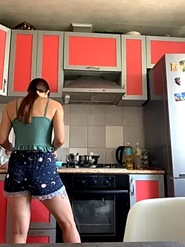 Snapshot of SeducingYoghourt chatting on 09/24/25, 11:24 SeducingYoghourt online show from 09/24/25, 11:24