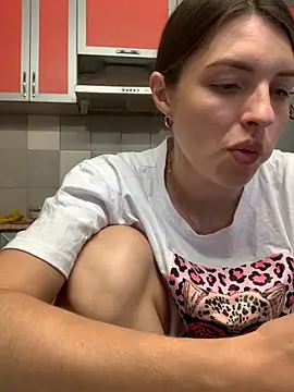 Snapshot of SeducingYoghourt chatting on 09/26/25, 03:38 SeducingYoghourt online show from 09/26/25, 03:38