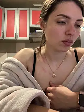 SeducingYoghourt online show from 04/06/26, 03:57