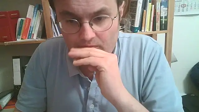 Snapshot of makau1 chatting on 04/20/26, 09:16 makau1 online show from 04/20/26, 09:16