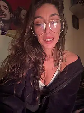 amanilouve online show from 11/08/25, 06:18