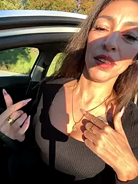 amanilouve online show from 12/14/25, 08:20