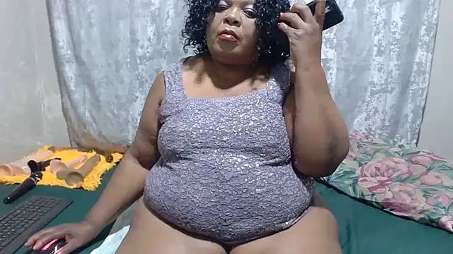 Snapshot of MatureBootyBabe4Uxx chatting on 06/14/26, 03:08 MatureBootyBabe4Uxx online show from 06/14/26, 03:08