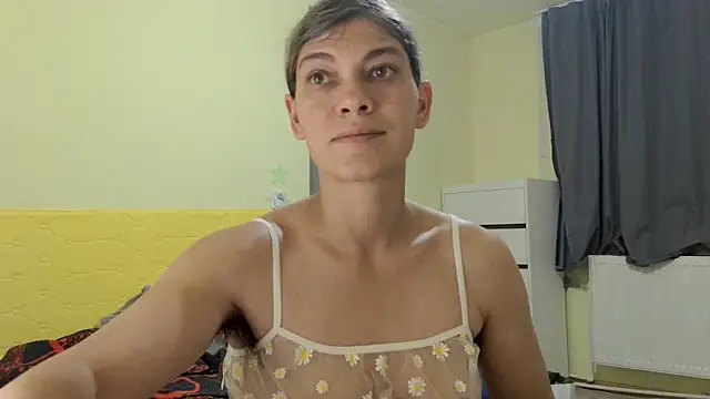 Snapshot of MercyLove chatting on 10/09/25, 03:54 MercyLove online show from 10/09/25, 03:54