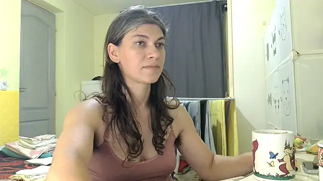 Snapshot of MercyLove chatting on 12/17/25, 04:35 MercyLove online show from 12/17/25, 04:35