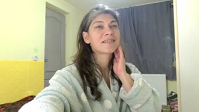 Snapshot of MercyLove chatting on 02/15/26, 10:03 MercyLove online show from 02/15/26, 10:03