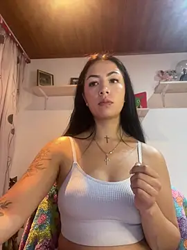 Snapshot of MadisonCambel chatting on 02/23/25, 01:24 MadisonCambel online show from 02/23/25, 01:24