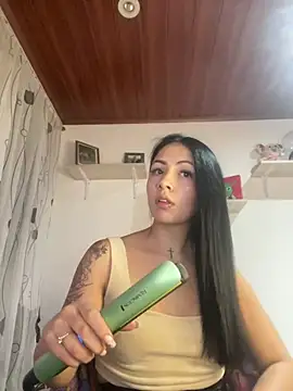 Snapshot of MadisonCambel chatting on 03/01/25, 02:48 MadisonCambel online show from 03/01/25, 02:48