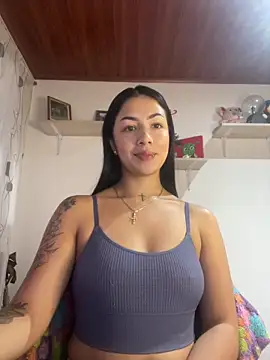 Snapshot of MadisonCambel chatting on 03/11/25, 08:31 MadisonCambel online show from 03/11/25, 08:31