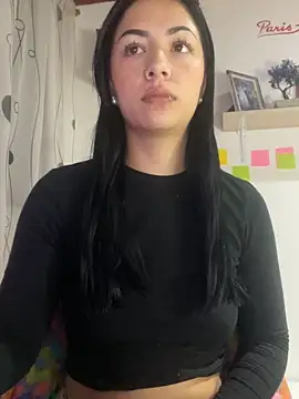 Snapshot of MadisonCambel chatting on 03/18/25, 09:42 MadisonCambel online show from 03/18/25, 09:42