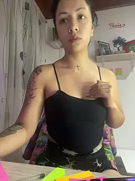 Snapshot of MadisonCambel chatting on 03/22/25, 12:17 MadisonCambel online show from 03/22/25, 12:17