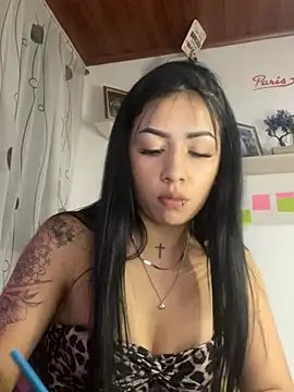 Snapshot of MadisonCambel chatting on 03/23/25, 03:43 MadisonCambel online show from 03/23/25, 03:43