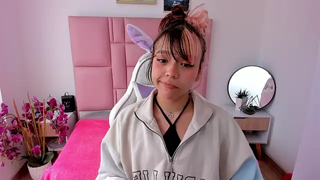 katalina garcia online show from 02/15/26, 04:03