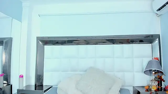 MiaConte online show from 01/31/25, 07:08