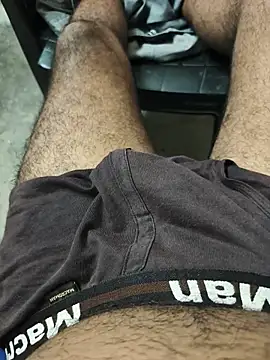 24HOTBOY25 online show from 05/28/26, 06:49