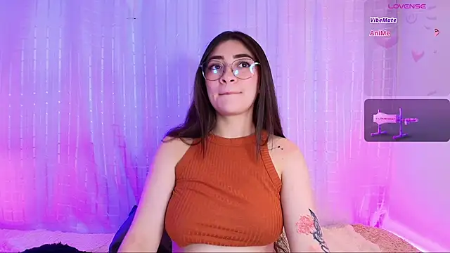 Snapshot of Samii_Evans chatting on 12/22/24, 07:00 Samii Evans online show from 12/22/24, 07:00