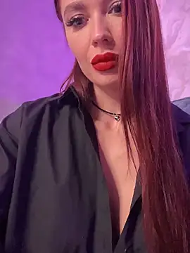 Snapshot of Emma_Catt chatting on 12/02/25, 02:28 Emma Catt online show from 12/02/25, 02:28