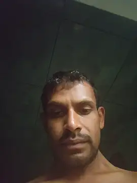 Snapshot of wasaa083 chatting on 10/24/25, 01:13 wasaa083 online show from 10/24/25, 01:13