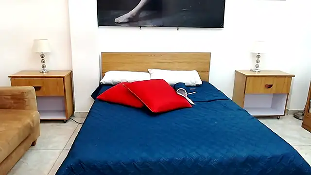 MaloryAndLuna online show from 10/01/25, 12:00