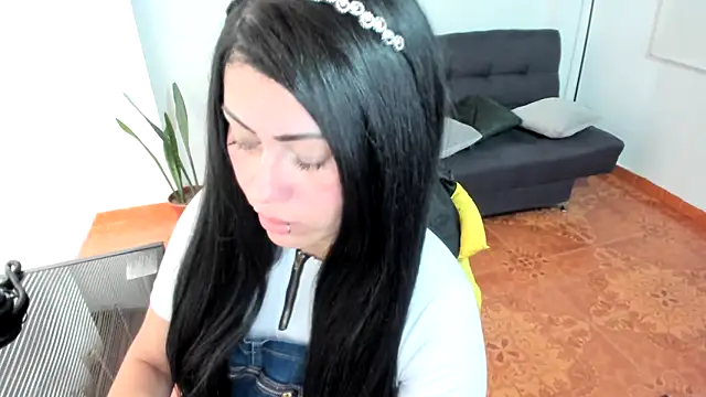 Tania mature online show from 10/21/25, 05:46