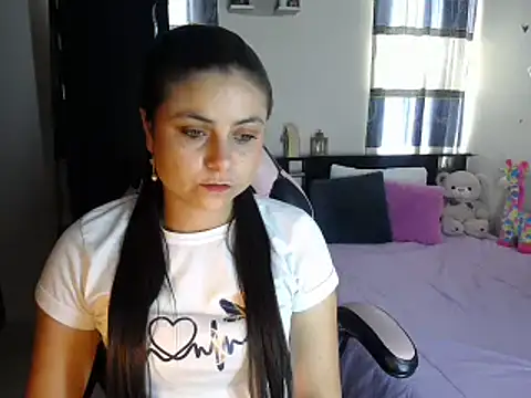 Snapshot of violeta_campbell chatting on 02/27/25, 07:04 violeta campbell online show from 02/27/25, 07:04