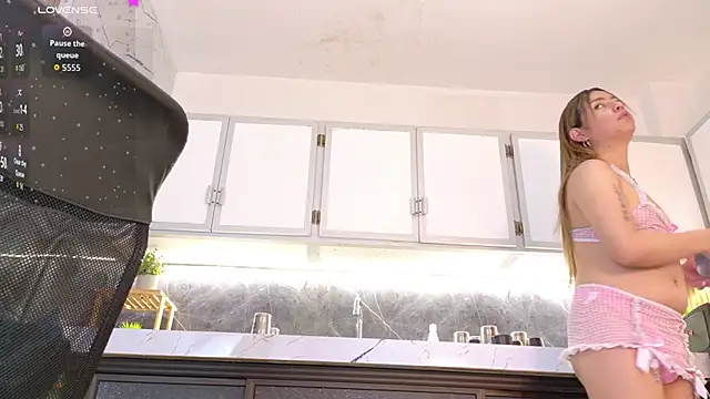 nicol snow online show from 03/17/26, 07:06