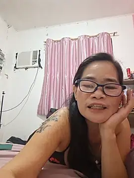 Snapshot of WinterMelon88 chatting on 07/11/26, 06:05 WinterMelon88 online show from 07/11/26, 06:05