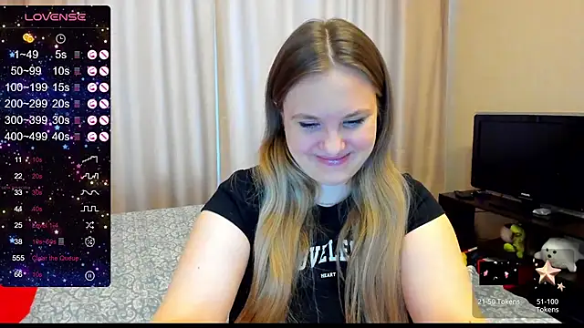 Snapshot of AlanaBrox chatting on 12/14/24, 08:34 AlanaBrox online show from 12/14/24, 08:34