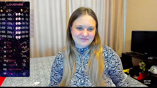 Snapshot of AlanaBrox chatting on 12/17/24, 09:39 AlanaBrox online show from 12/17/24, 09:39