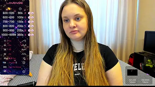 Snapshot of AlanaBrox chatting on 02/18/25, 10:05 AlanaBrox online show from 02/18/25, 10:05