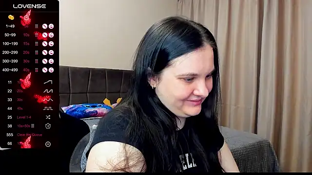 Snapshot of AlanaBrox chatting on 11/02/25, 03:03 AlanaBrox online show from 11/02/25, 03:03