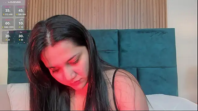Snapshot of Kareena_chopra chatting on 07/22/26, 12:19 Kareena chopra online show from 07/22/26, 12:19