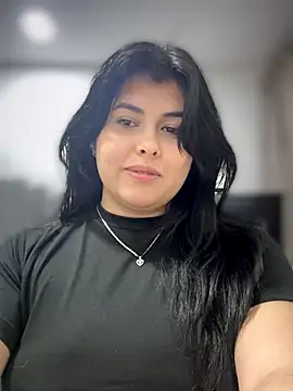 Alyaa s online show from 10/30/25, 02:02